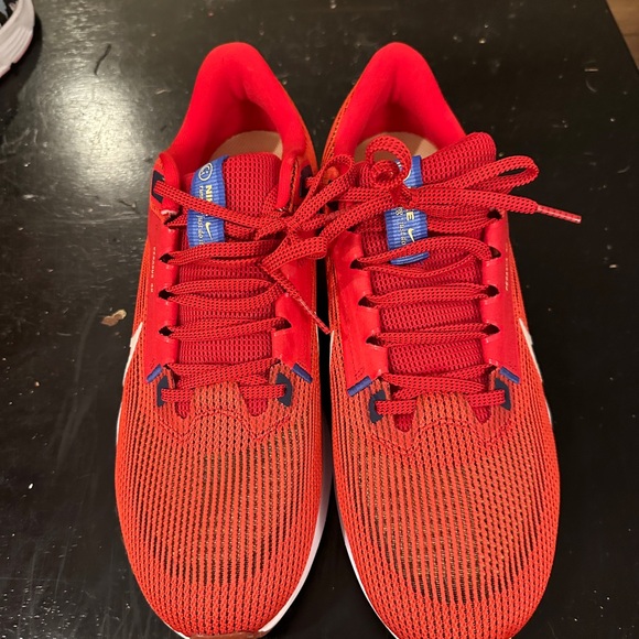 NWOT Men’s Nike running Pegasus 40 size 11 - Picture 3 of 7